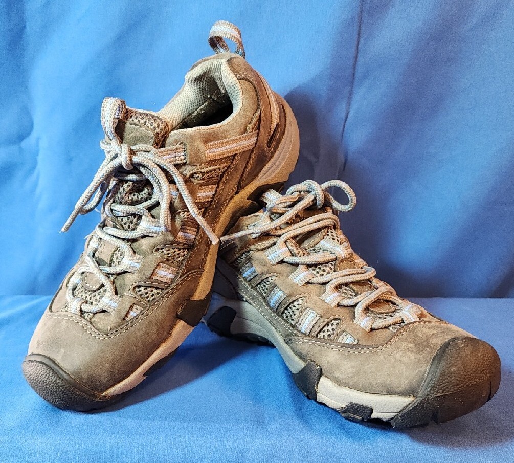 Scarpe da trekking outdoor Keen Alamosa 1003863 grigie a rete asciutta da donna taglia 6 5