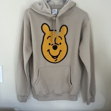 Disney Winnie The Pooh Embroidered Pullover Hoodie EUC Size Small