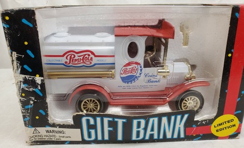 Golden Wheel - Pepsi Cola, Delivery Truck, Gift Bank - Die Cast - 1993 -READ - Picture 3 of 7