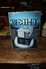 Bentley Deluxe Portable 5 Inch Black & White Television TV 100C NIB Never Used