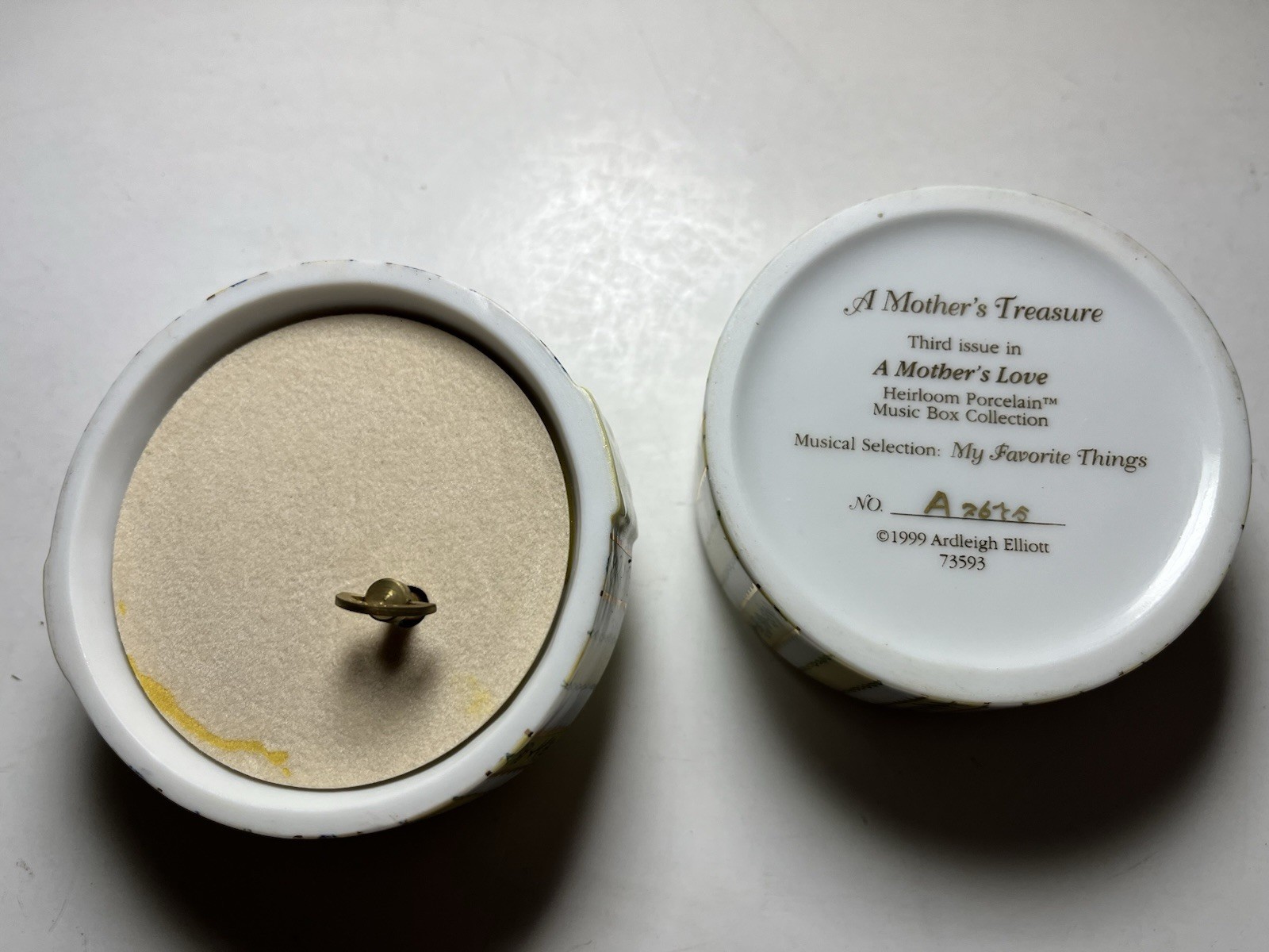 Ardleigh Elliott - A Mother’s Love Series Set of 3 Porcelain Music Boxes