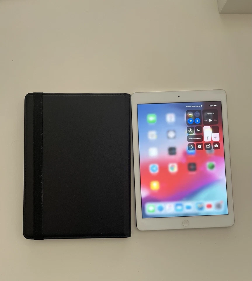 Apple iPad Air 2. Gen (2014) 9,7 Zoll WiFi + Cellular 128 GB Space Grau - Bild 2 von 4