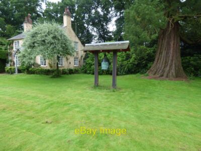 Foto 6x4 Glocke vor einem Haus Longmoss findet keine Hinweise darauf be c2017