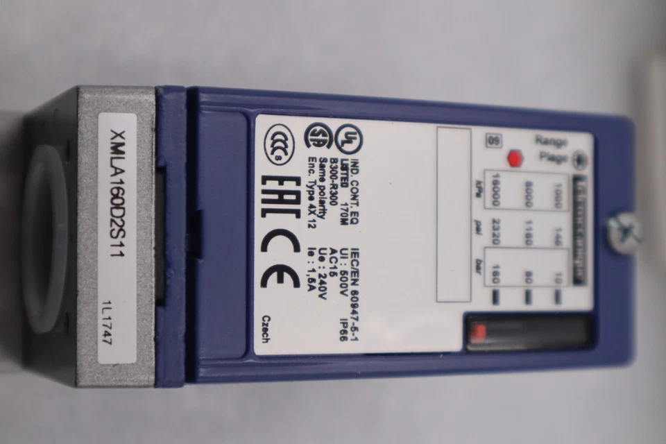 NEW TELEMECANIQUE XML A160D2S11 PRESSURE SWITCH XMLA160D2S11 STOCK G899A - Image 2 of 3