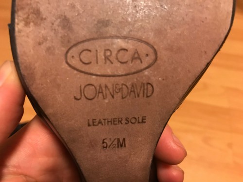 Circa Joan & David Black Leather HELAINE 5.5 M Wedge Heel Sandal Peeptoe T-strap - Picture 9 of 9