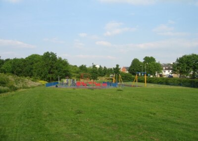 Photo 6x4 Oakridge Playground Basingstoke  c2008