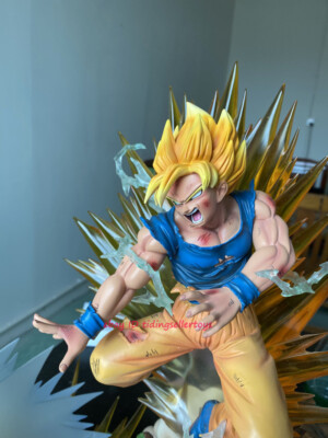 Figurine Dragon Ball Z - Buu Vs Goku Super Saiyan Genki Bombe - 21 Cm - Bandai