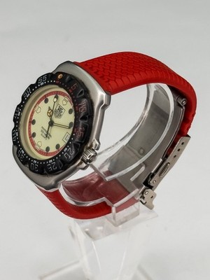 TAG HEUER Formula 1 200m クォーツ Vintage TAG Heuer Formula 1 Professional 200 Meters Quartz 28mm