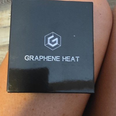 Graphene Heat USB-A USB-C Power Bank 8000mAh WX-0096 Black Portable Charger