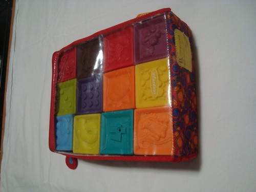 Infantino Squeezer Stack Blocchi Giocattolo in Plastica - Multicolore - 12 Pezzi