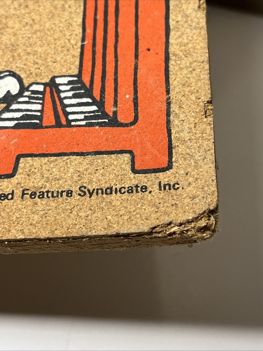 Vintage Snoopy Woodstock Peanuts Music Notes Piano Cork Board