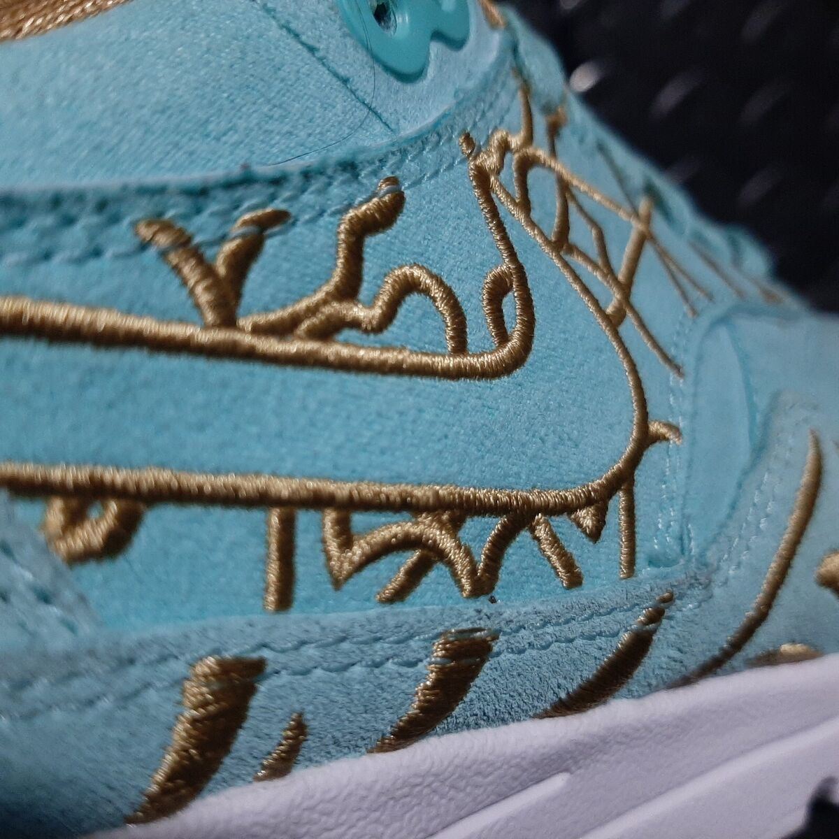 Nike Air Max 1 Ultra LOTC QS Island Green 747105-300 Women Nike Air Max 1 Ultra LOTC QS Island Green 747105-300 Women