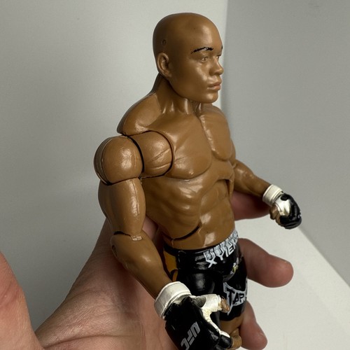 UFC Anderson Silva '' The Spider '' Action Figure Jakks Pacific - Picture 4 of 11