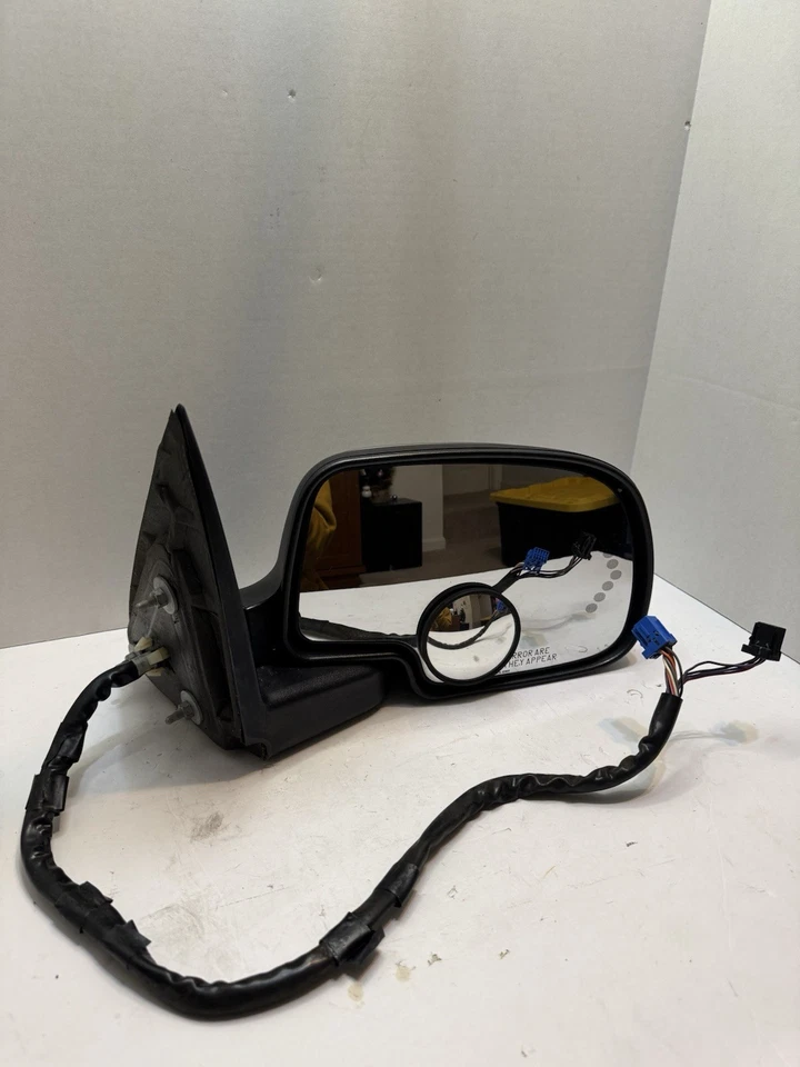 二手右门镜 适合:2005 年 GMC 育空电源 带集成转向灯 — 第 2/4 张图片