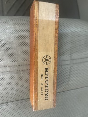 Mitutoyo Inside Micrometer 133-225 Mechanical 4-5 in 0.00100 in Resolution