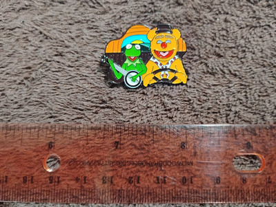 KERMIT THE FROG & FOZZIE BEAR MUPPETS PIN metal enamel set lapel lot muppet pins