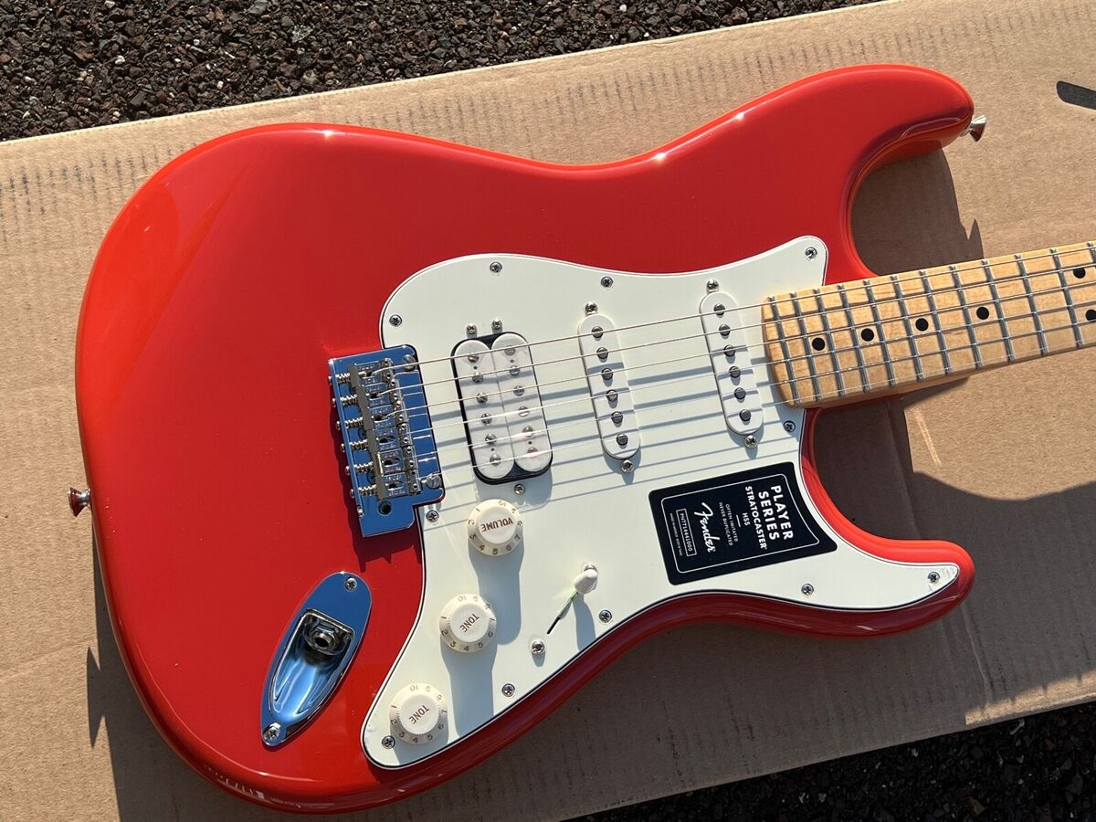 Fender Limited Edition Player Stratocaster HSS Maple Fender Limited Edition Player Stratocaster HSS Maple