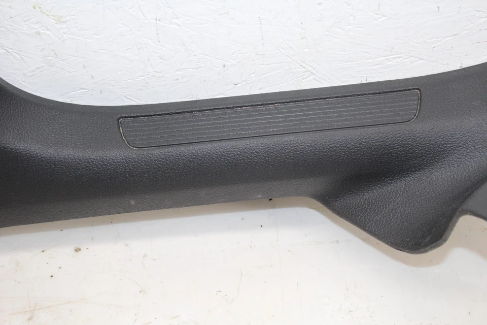 2015-2021 年大众 GTI 右磨损板装饰带灯 5GM853370B 原始设备制造商 BU67 — 第 3/4 张图片