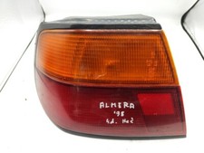 Feu arrière Nissan ALMERA