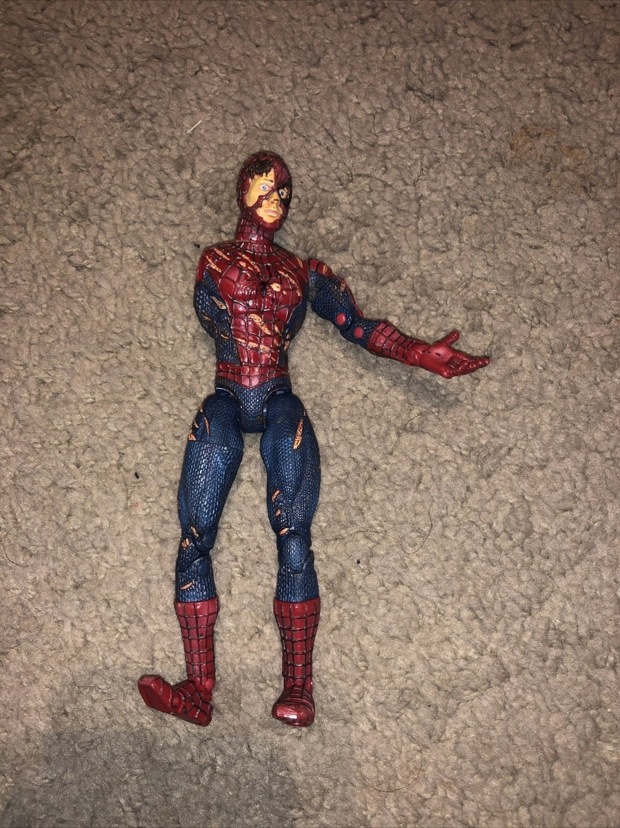 トイビズ スパイダーマンTOYBIZ BATTLE RAVAGED フィギュア Amazon.com: Battle Ravaged Spider-Man : Home & Kitchen
