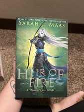 Heir of Fire [Throne of Glass, 3] Paperback Sarah J. Maas OOP Cover (1)