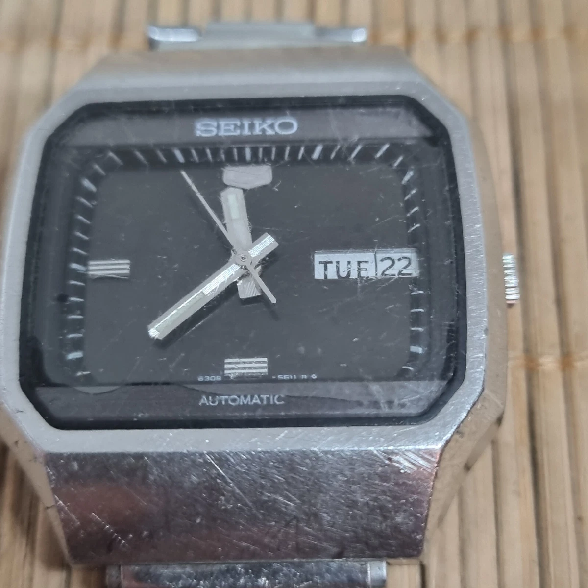 Seiko 5 1982 sales