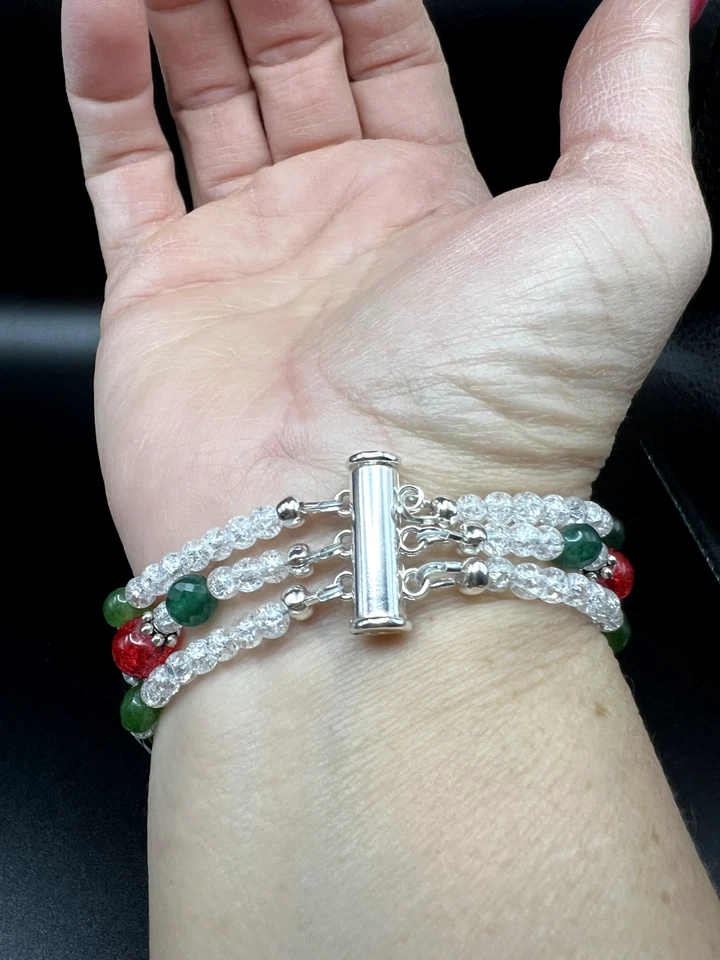 Pulsera/cierre deslizante hecha a mano de 3 hebras de cristal rojo, cuarzo verde y transparente Foto 4 de 4