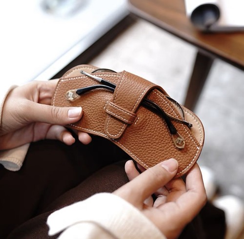 Full-Grain Leather Eyeglass Sleeve Protective Stylish Accessory for Sunglasses - Foto 14 di 21