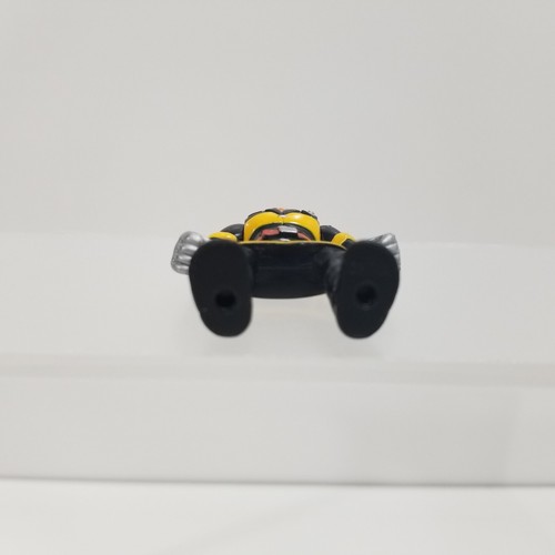 Fisher Price: Imaginext- 2002 Rescue Center- Replacement Firefighter w/Accessory - Picture 8 of 10
