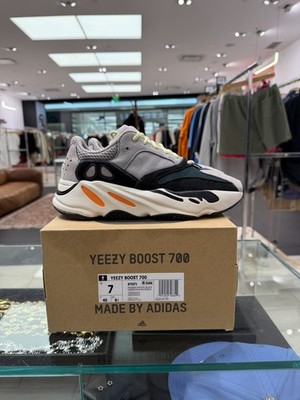 Adidas Yeezy 700  Wave Runner  Size 7