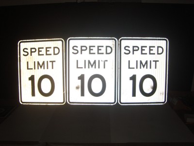 Lot 1 Retired Reflective Authentic Speed Limit 10 mph Metal Traffic Sign 24x18''