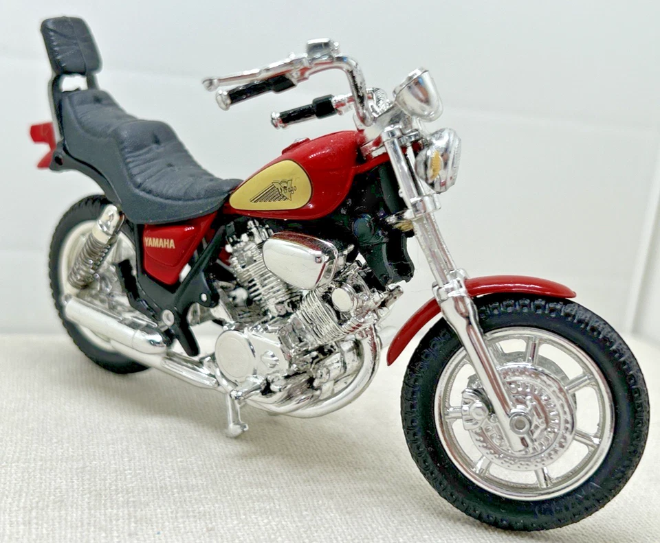 Rojo Yamaha Virago Motocicleta Motormax Super Bikes Soporte Hombre Cueva Habitación Decoración Foto 3 de 4