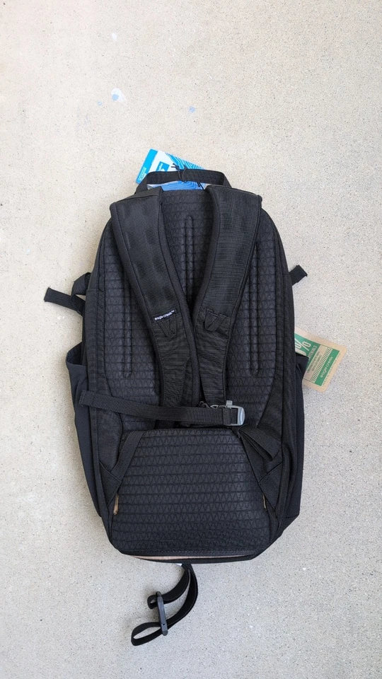 Mochila Eagle Creek Explore, mochila de viaje 26L, negra, buena para viajes y EDC Foto 2 de 2