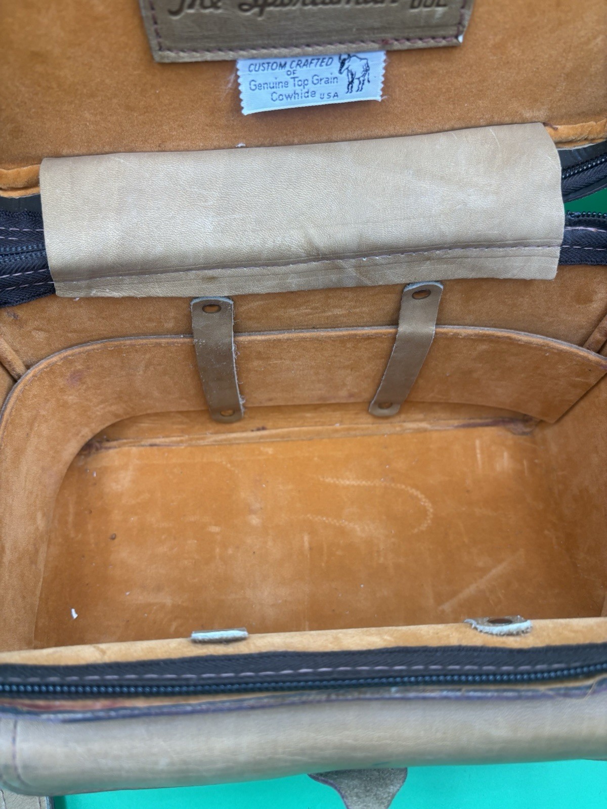 VTG 1950s Perrin "The Sportsman-502" Cowhide Leather Camera Bag Hard Case USA