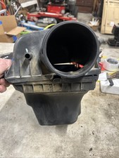 2005-2010 Dodge Charger Chrysler 300 6.1l Hemi Air Cleaner Box Housing