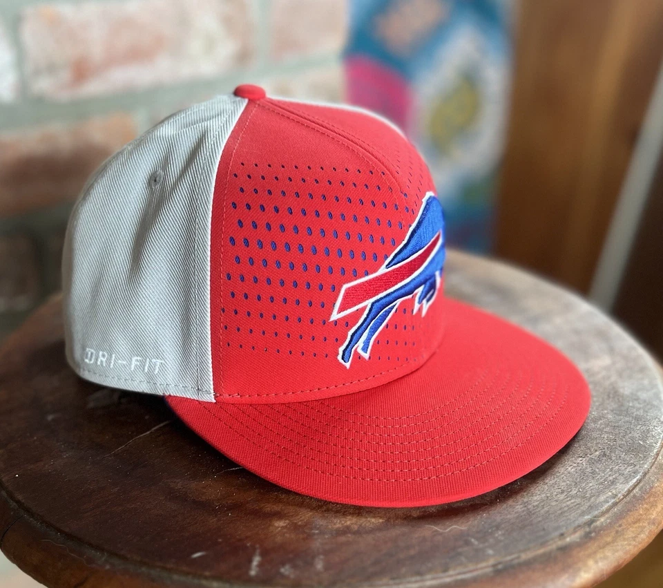 NIKE - ¡¡RARO!! Gorra Buffalo Bills DRI-FIT de ala plana SnapBack. ¡Casi como nuevo! Foto 3 de 4