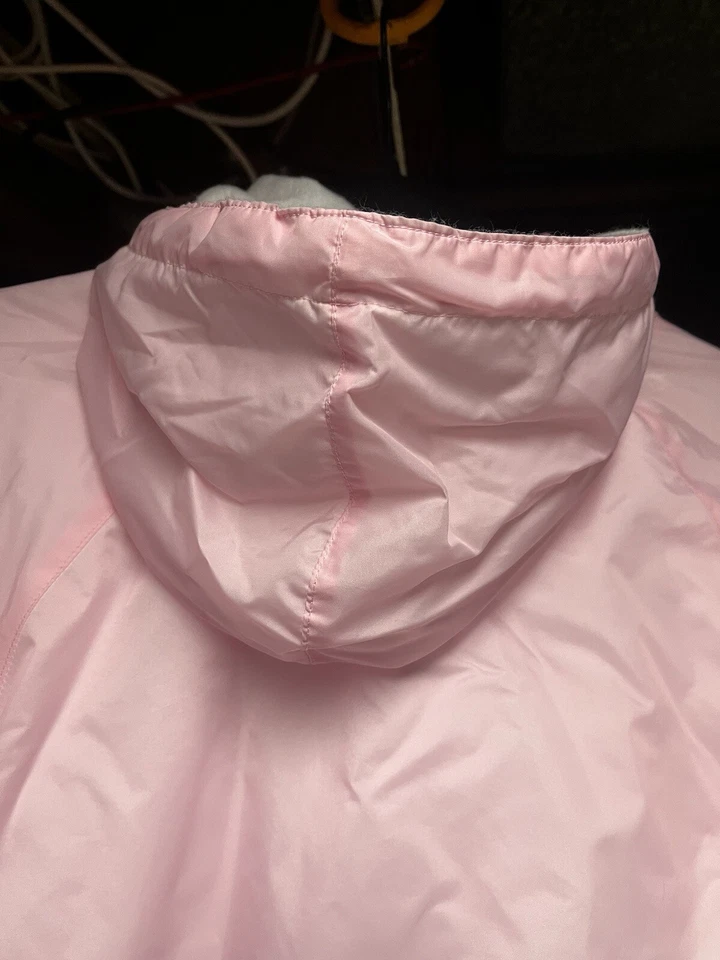Chaqueta de lluvia ligera con capucha rosa blanca Charles River para mujer XS Foto 3 de 4