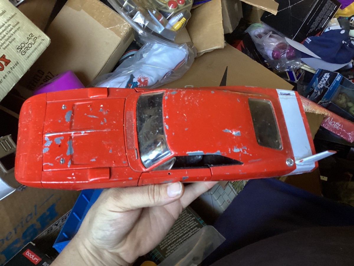 Ertl 1969 American Muscle Dodge Charger Daytona 1:18 Diecast Car