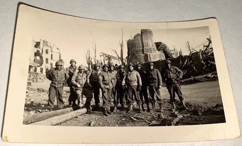 Rare Antique American WWII US Soldiers After Taking German Town Snapshot Photo!