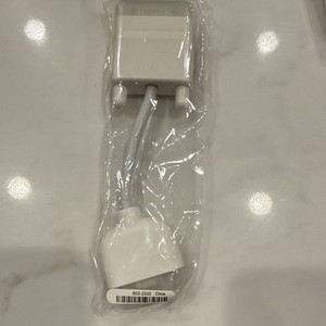 Apple 30-pin Male to VGA/SVGA D-Sub Female Adapter Cable 6in White 603-3342