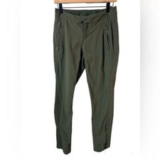 Athleta nylon pants zippered pkts  ankle size 4 Sporty Athleisure EUC