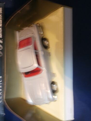 Corgi Aston Martin DB5 James Bond 007 04301 NEW - Picture 2 of 11