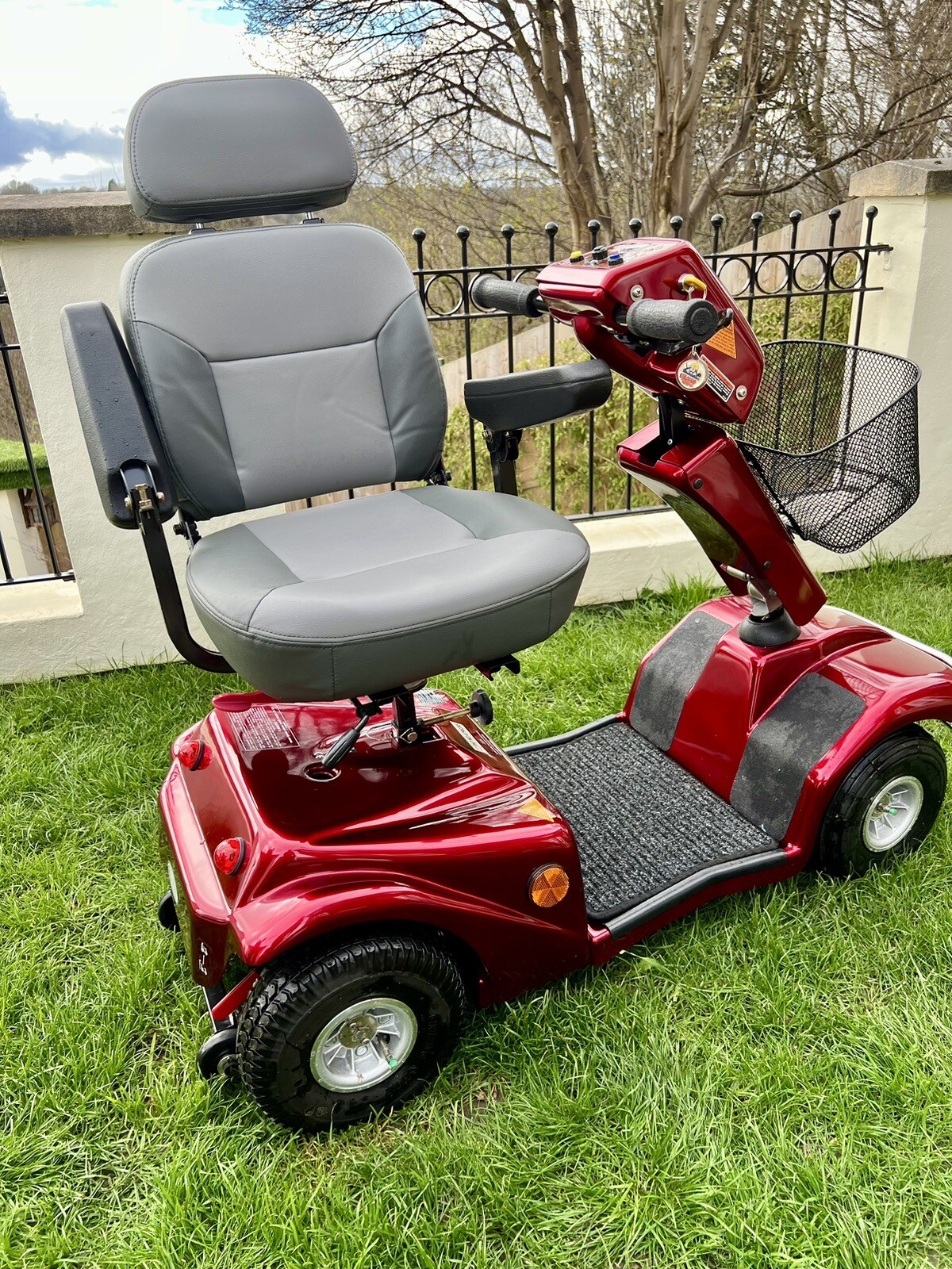 2019 Rascal 388 Deluxe Disability Scooter With Heavy Duty Canvas