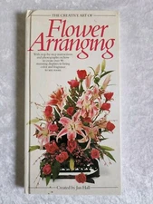 The Creative Book of Flower Arranging Pre-owned Minimal Damage
