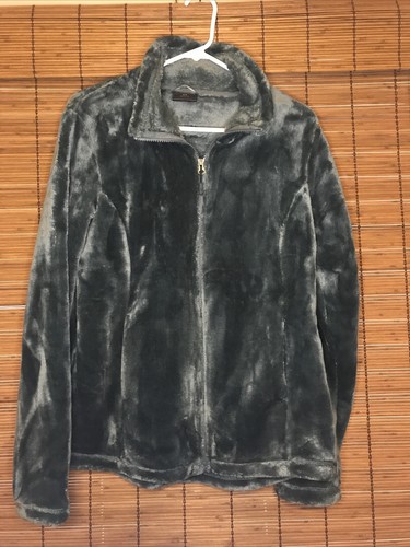 32 heat jacket women zip up green size M Costco - Picture 4 of 5