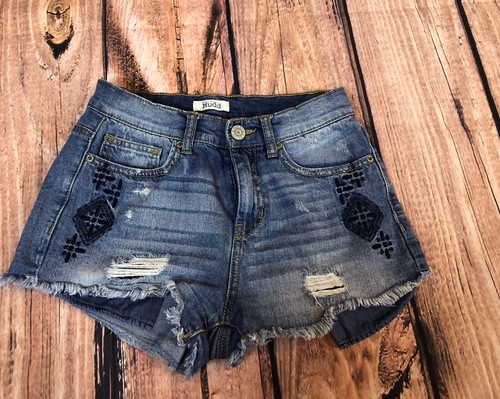 Mudd FLX Stretch Distressed Fray Lace 