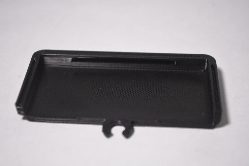 Digtrax throttle battery cover - Image 4 of 4