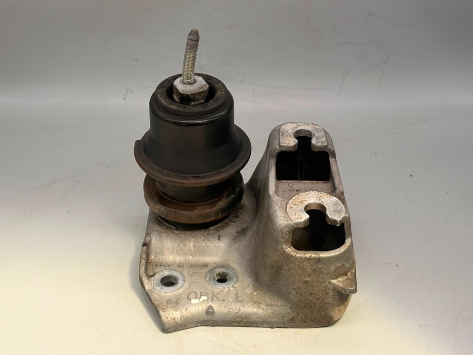 SUBARU OUTBACK MK4 2012 - Left Hand Engine Mount 41032AJ090