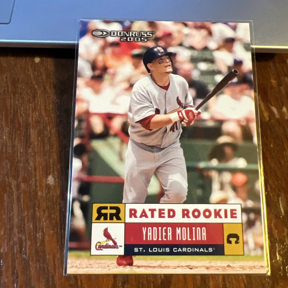 Yadier Molina 2005 Donruss Rated Rookie #54 Cardinals Future HOF QUASE PERFEITO-PERFEITO - Imagem 3 de 4