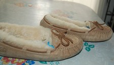 UGG Dakota Slipper Women Sz 9 Chestnut worn Suede Sheepskin Moccasin